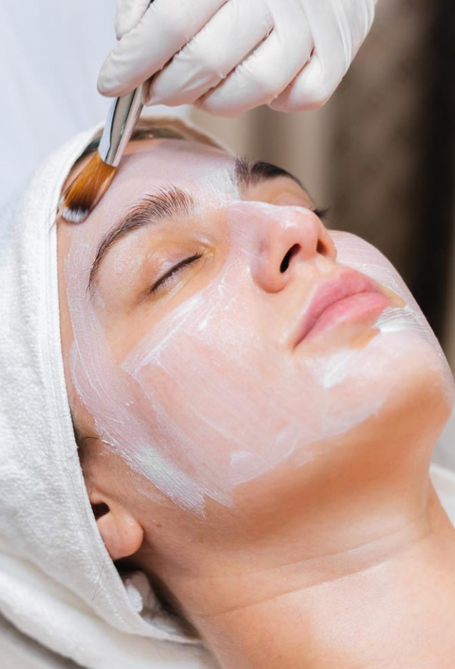 OxyGeneo Facial Treatment