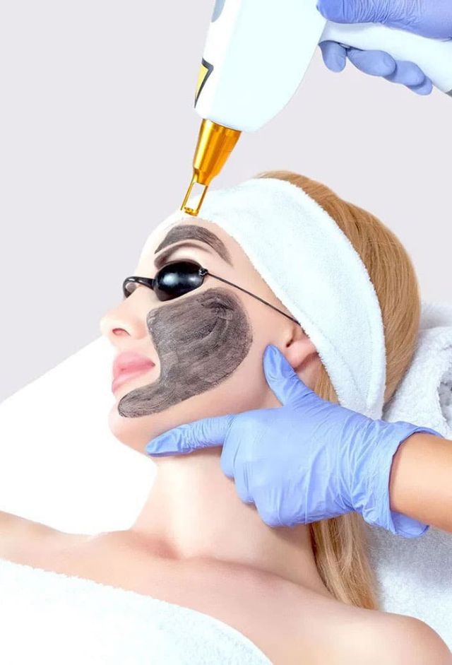 Hollywood Facial Treatment